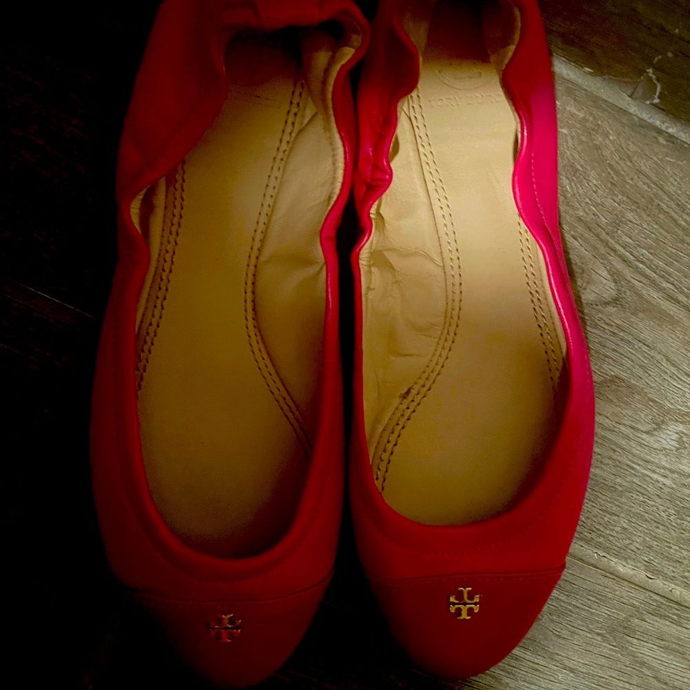 Flats tory Burch new # 7 hot pink brand new